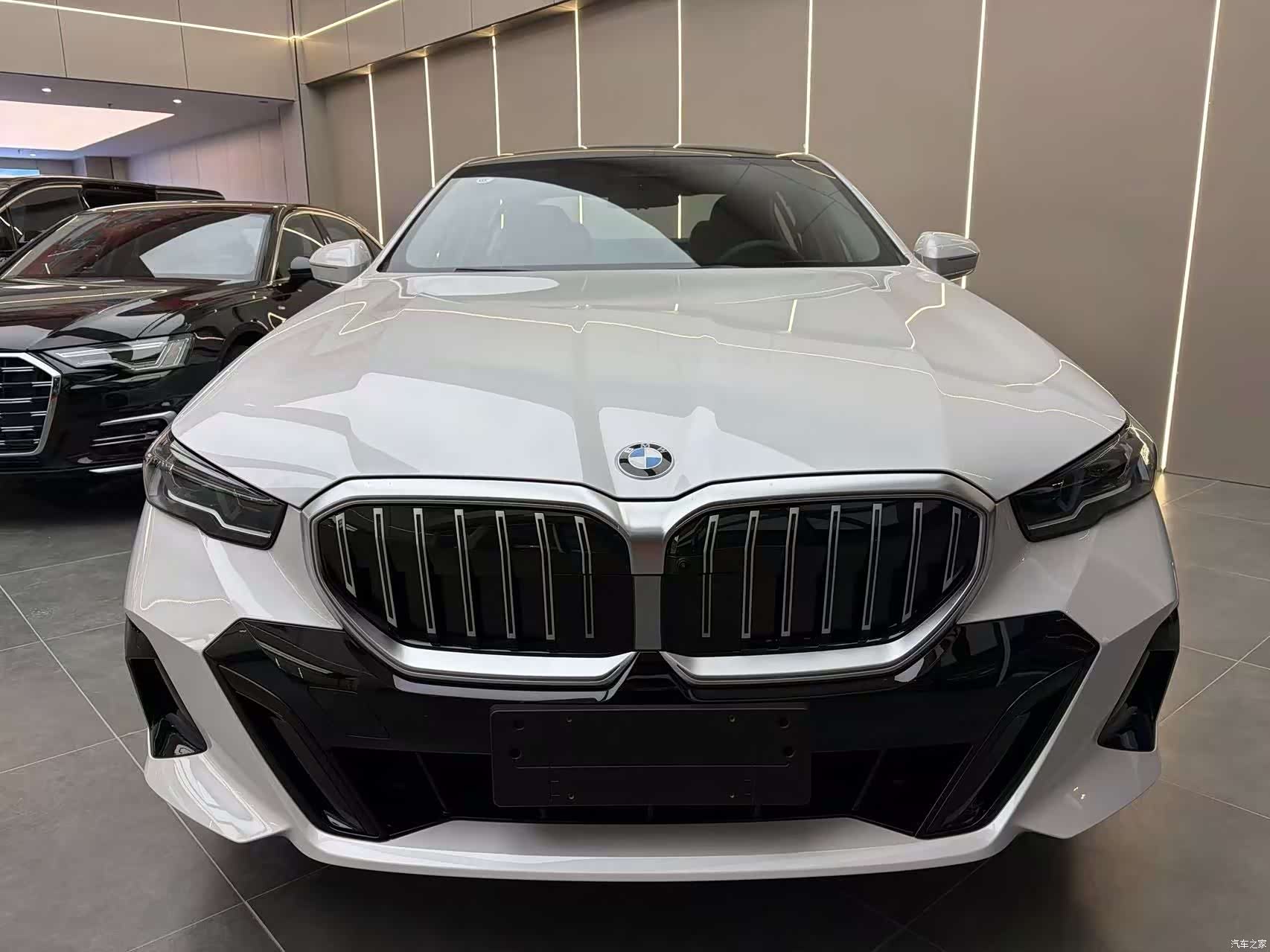 BMW 5 Series, 2026 2