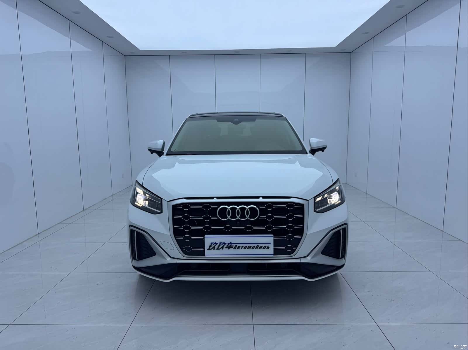 Audi Q2L, 2022 2