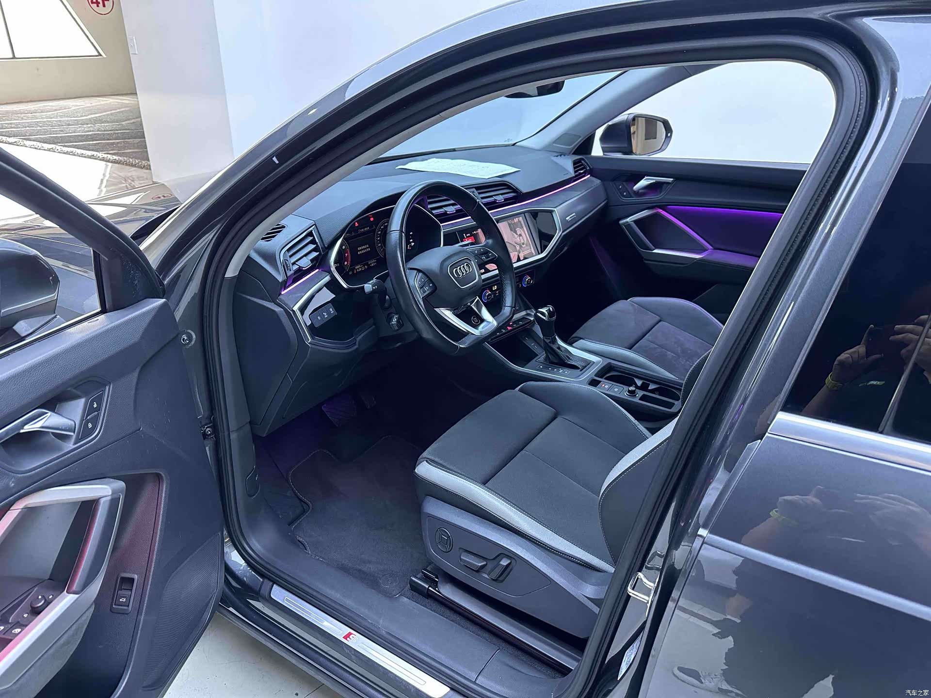 Audi Q3, 2023 9