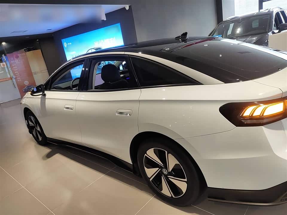 Volkswagen ID.7 VIZZION