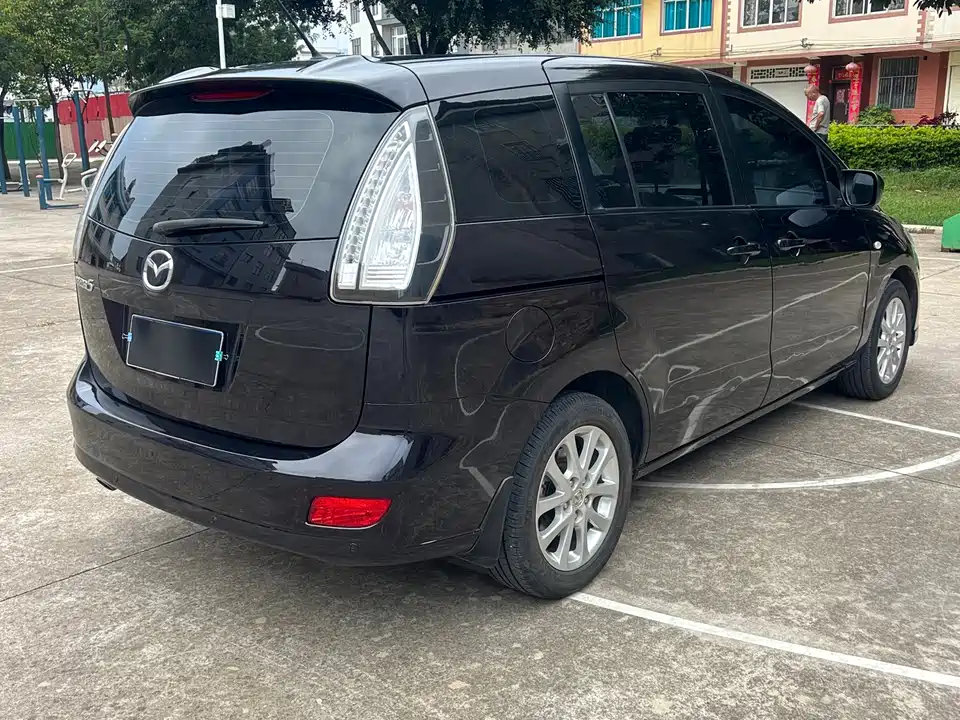 Mazda 5
