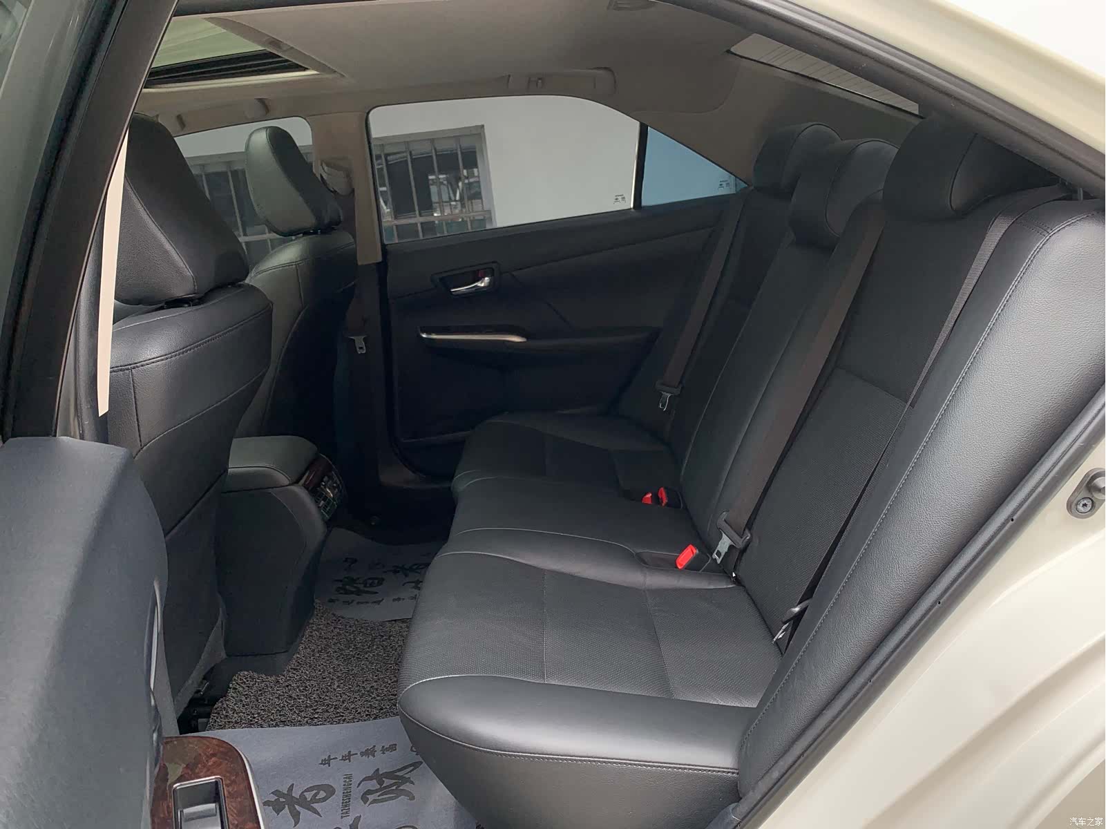 Toyota Camry, 2015 7