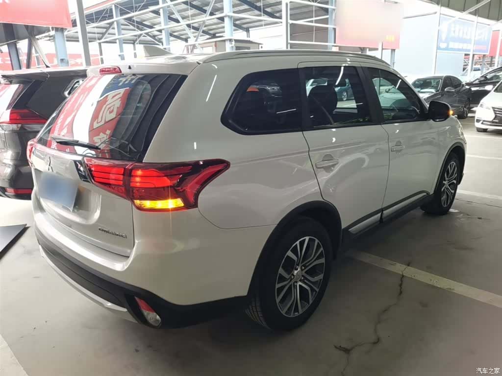 Mitsubishi Outlander, 2018 все фото