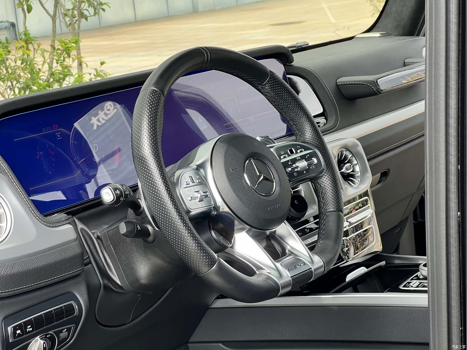 Mercedes-Benz G-Class, 2022 15