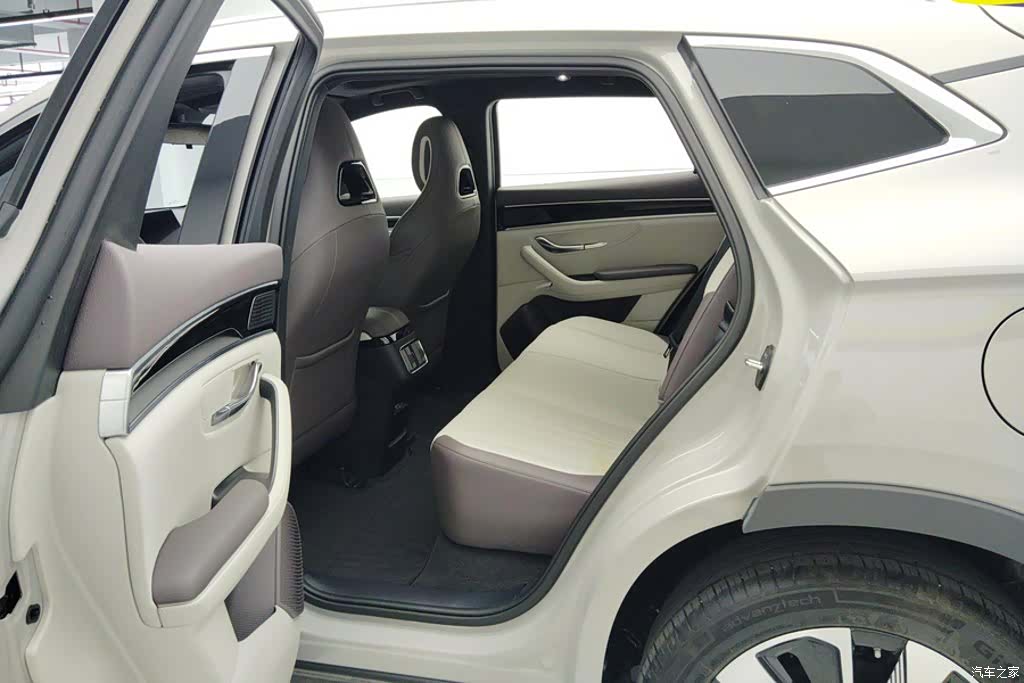 BYD Song, 2025 11
