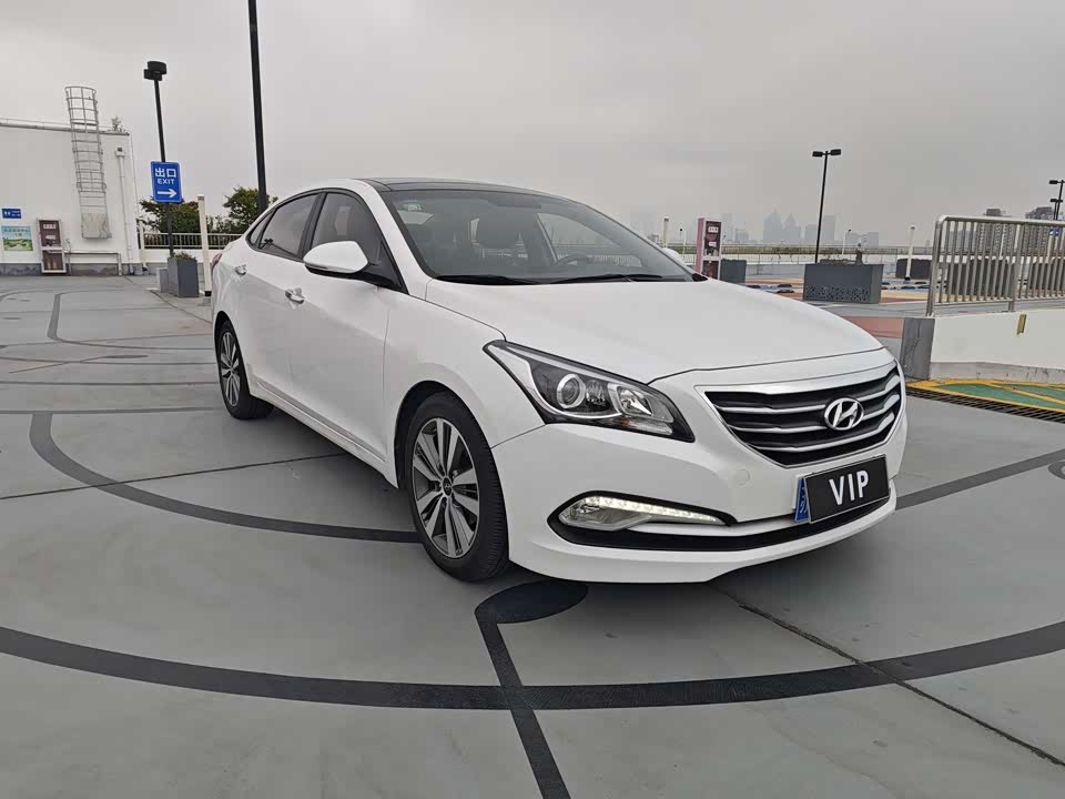 Hyundai Name picture