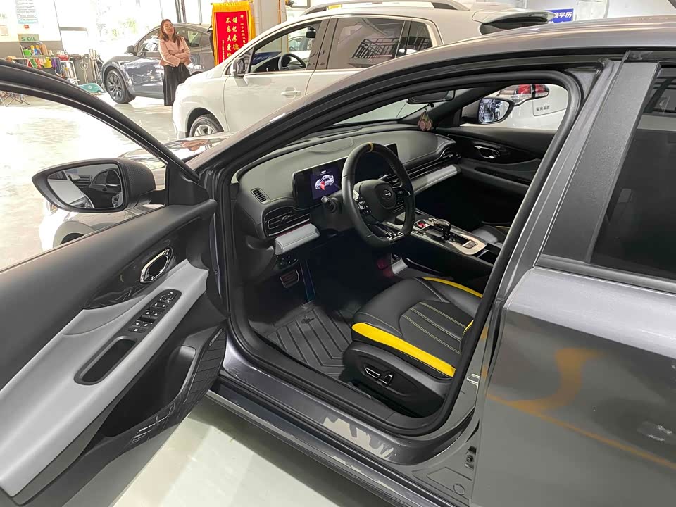 Trumpchi Shadow Leopard