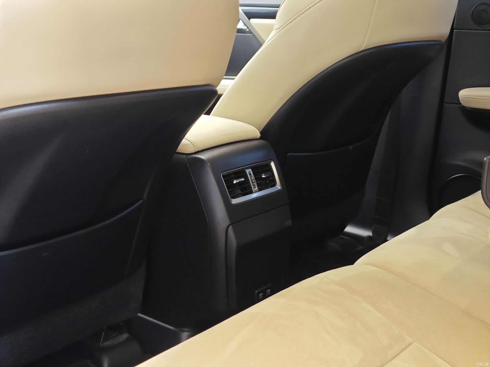 Lexus RX, 2022 27