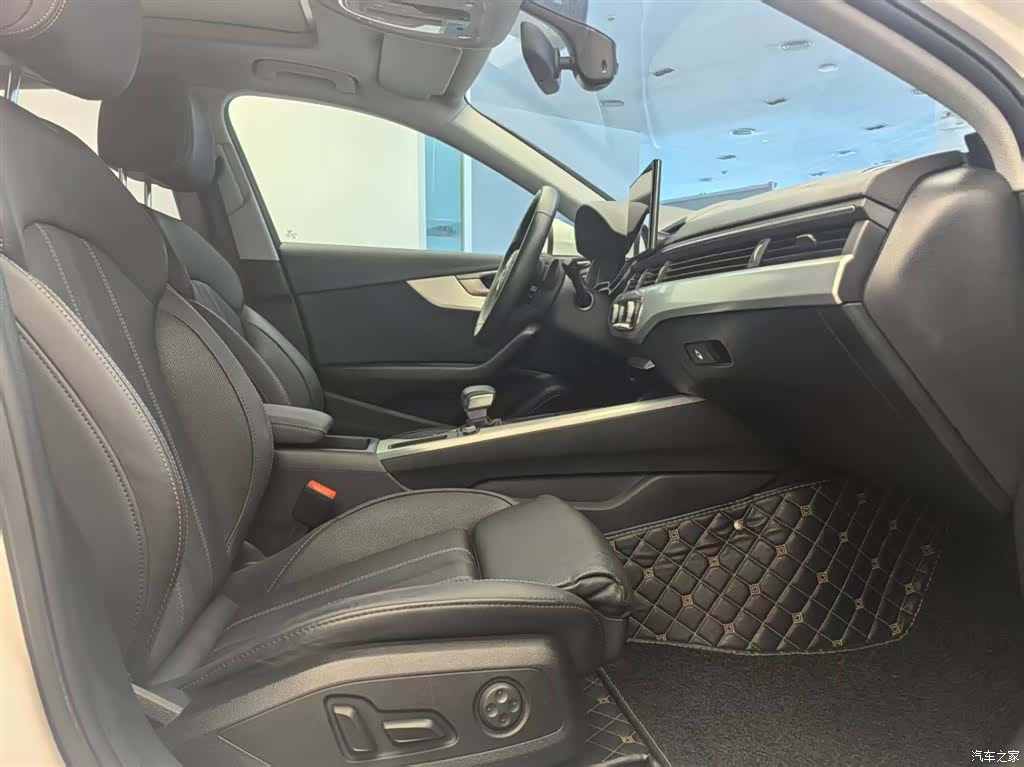 Audi A4L, 2021 12
