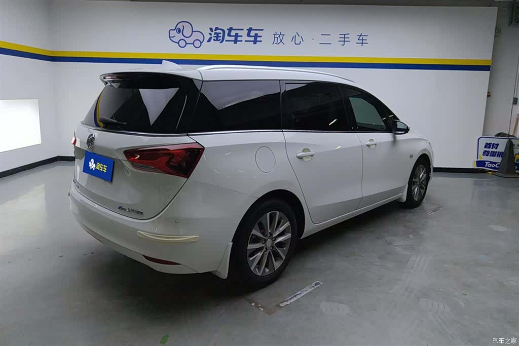 Buick GL6, 2022 3