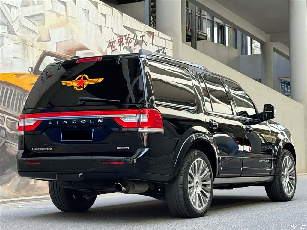 Lincoln Navigator, 2016 все фото