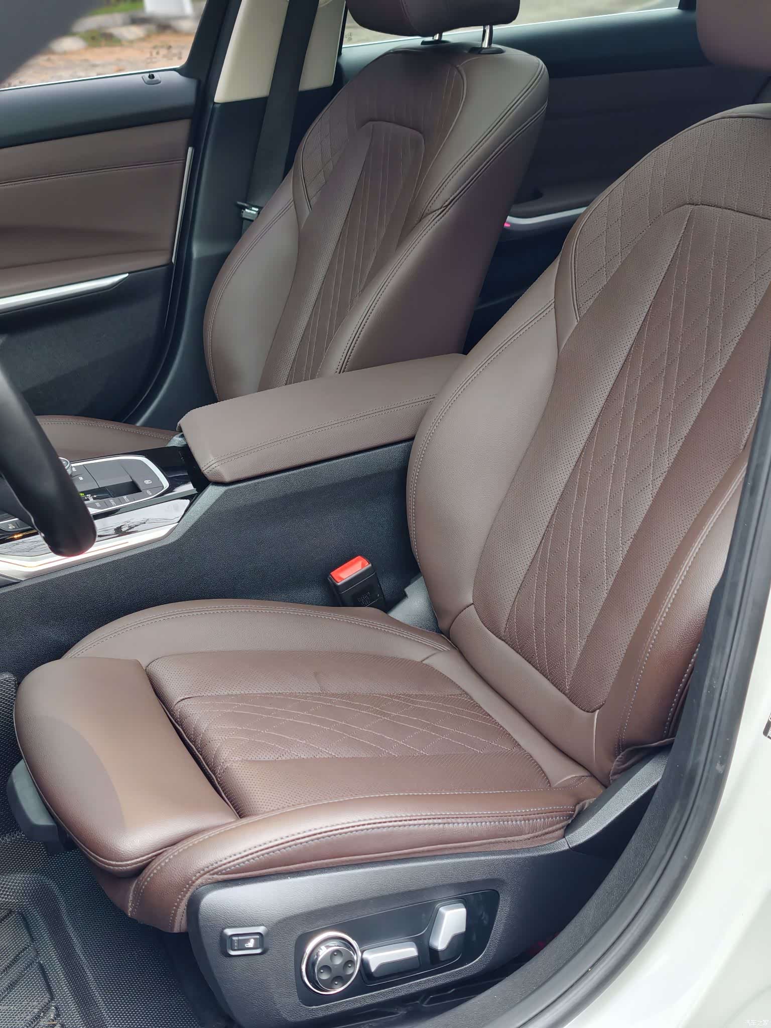 BMW 3 Series, 2021 11
