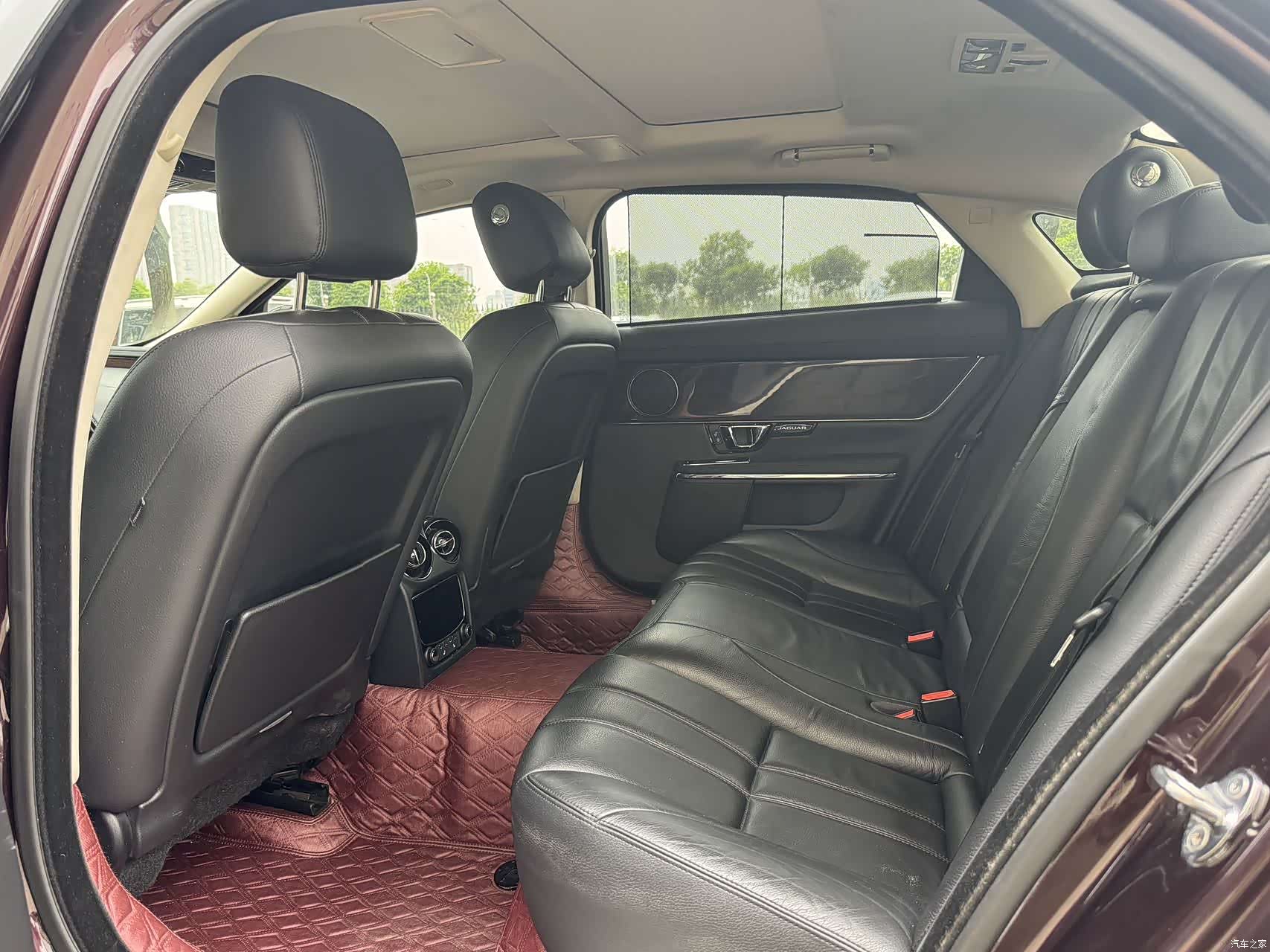 Land Rover XFL, 2018 8