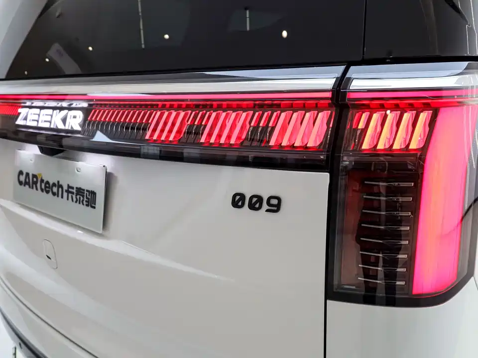 Zeekr 009