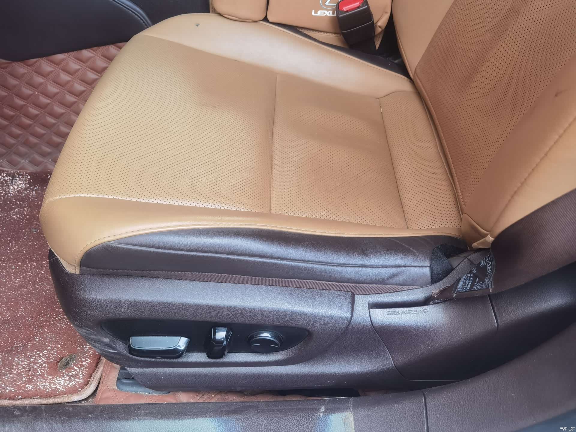 Lexus ES, 2019 14