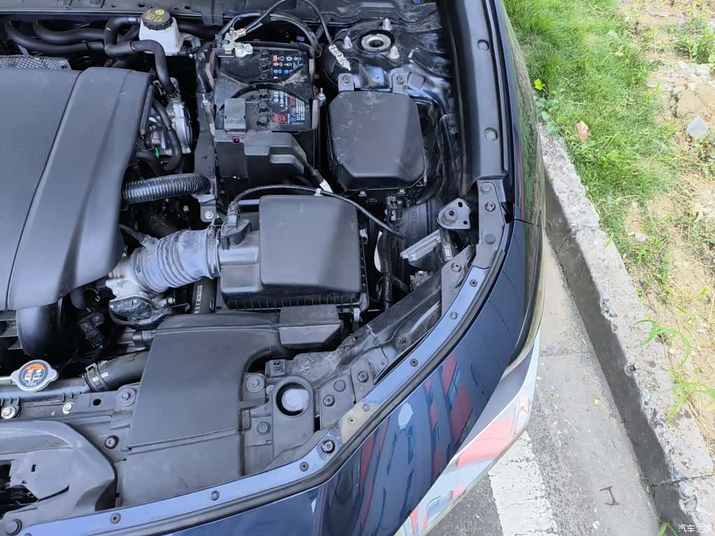 Mazda CX-30, 2025 22