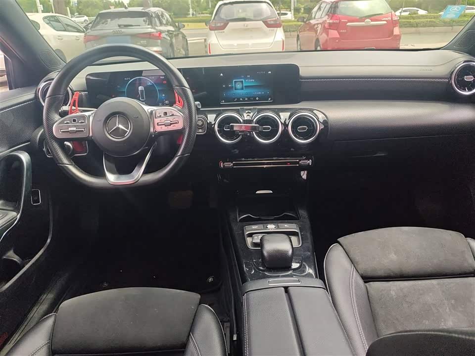Mercedes-Benz Class A Mercedes-Benz Class A