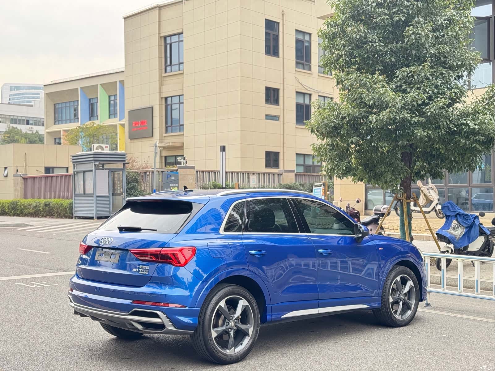 Audi Q3, 2020 6