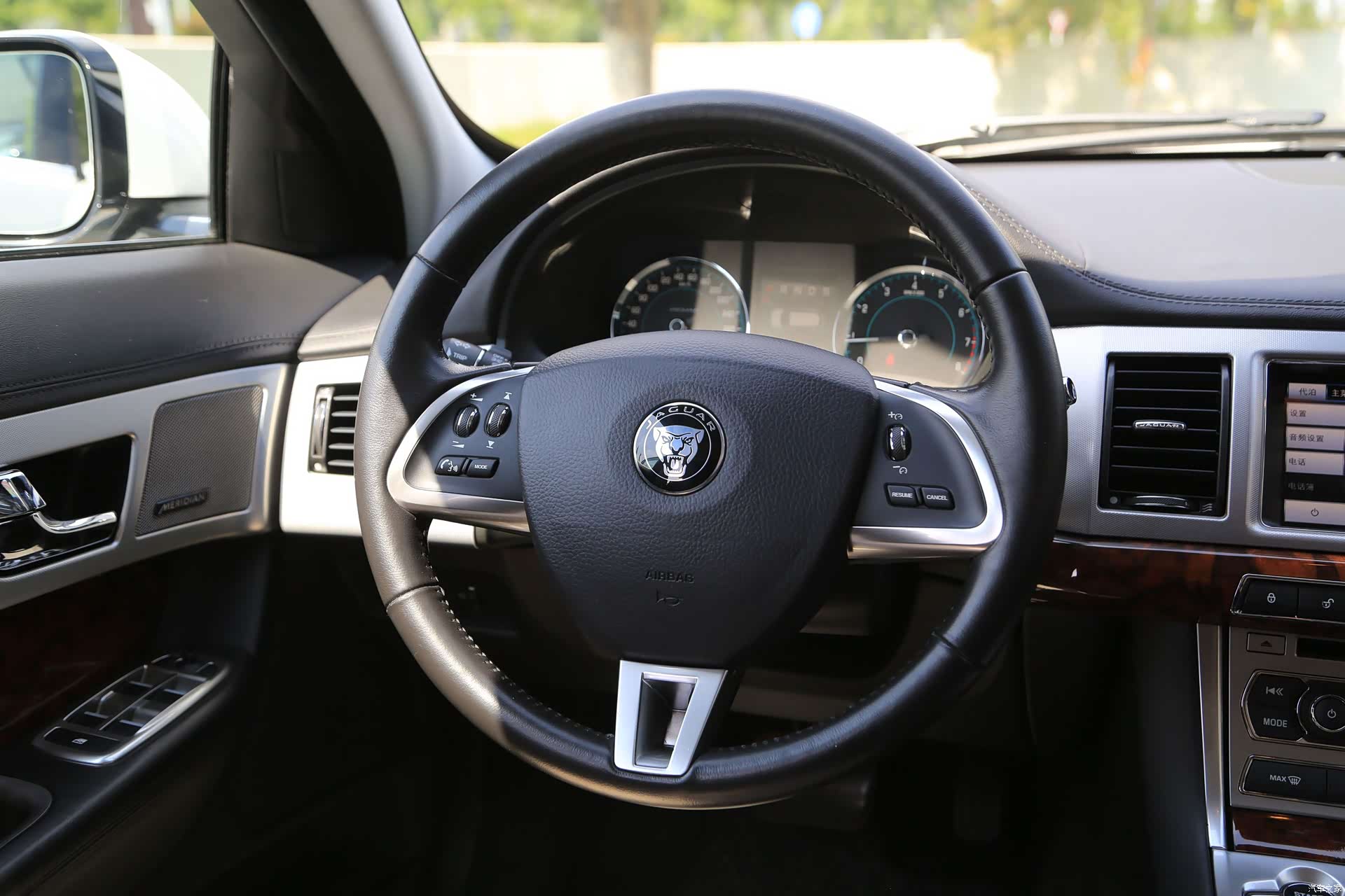 Jaguar XF, 2016 8