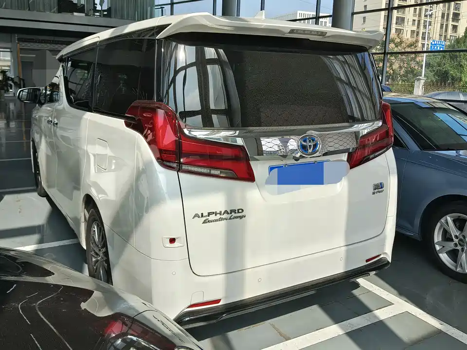 Toyota Elfa