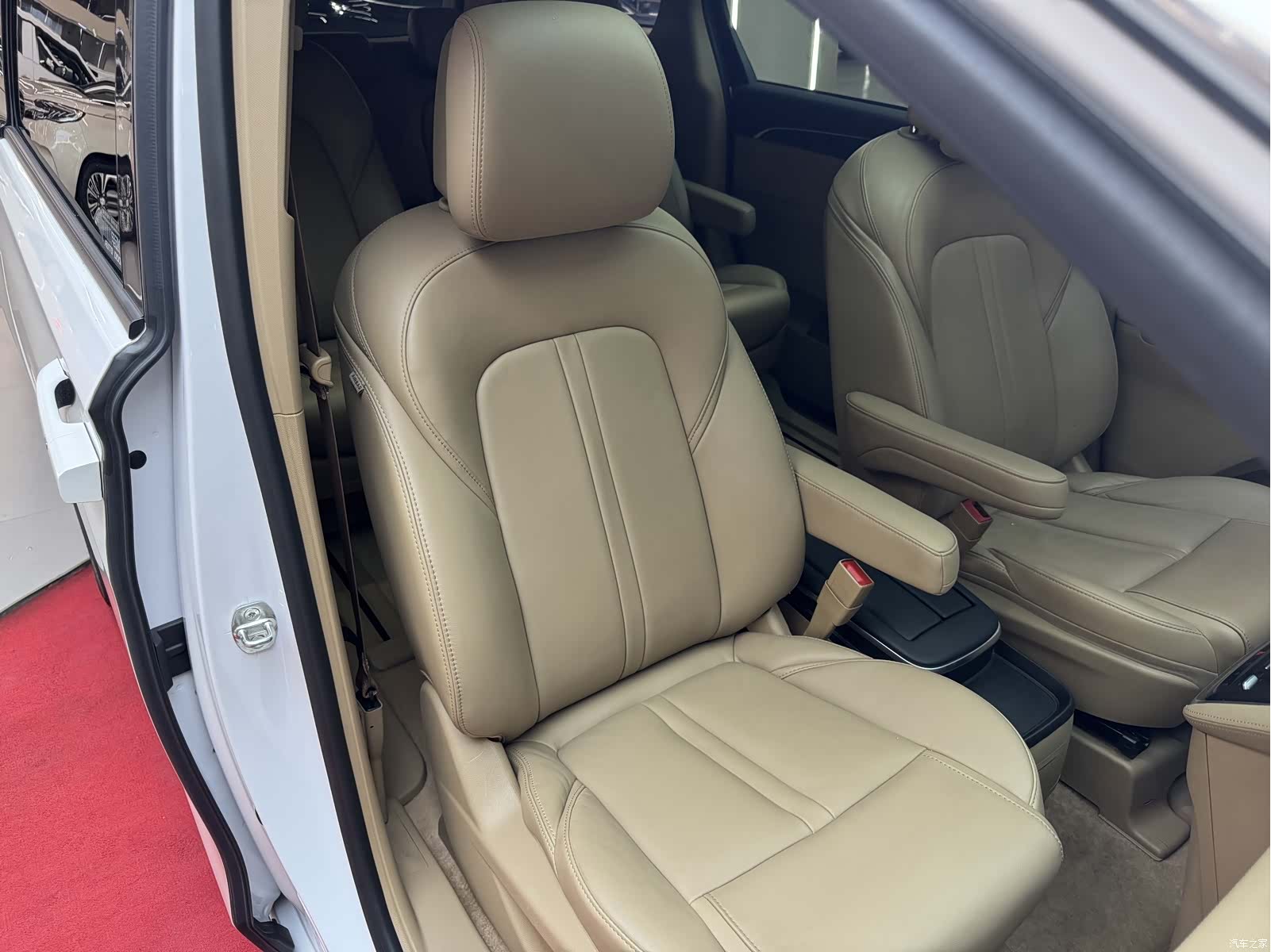 Buick GL8, 2021 23