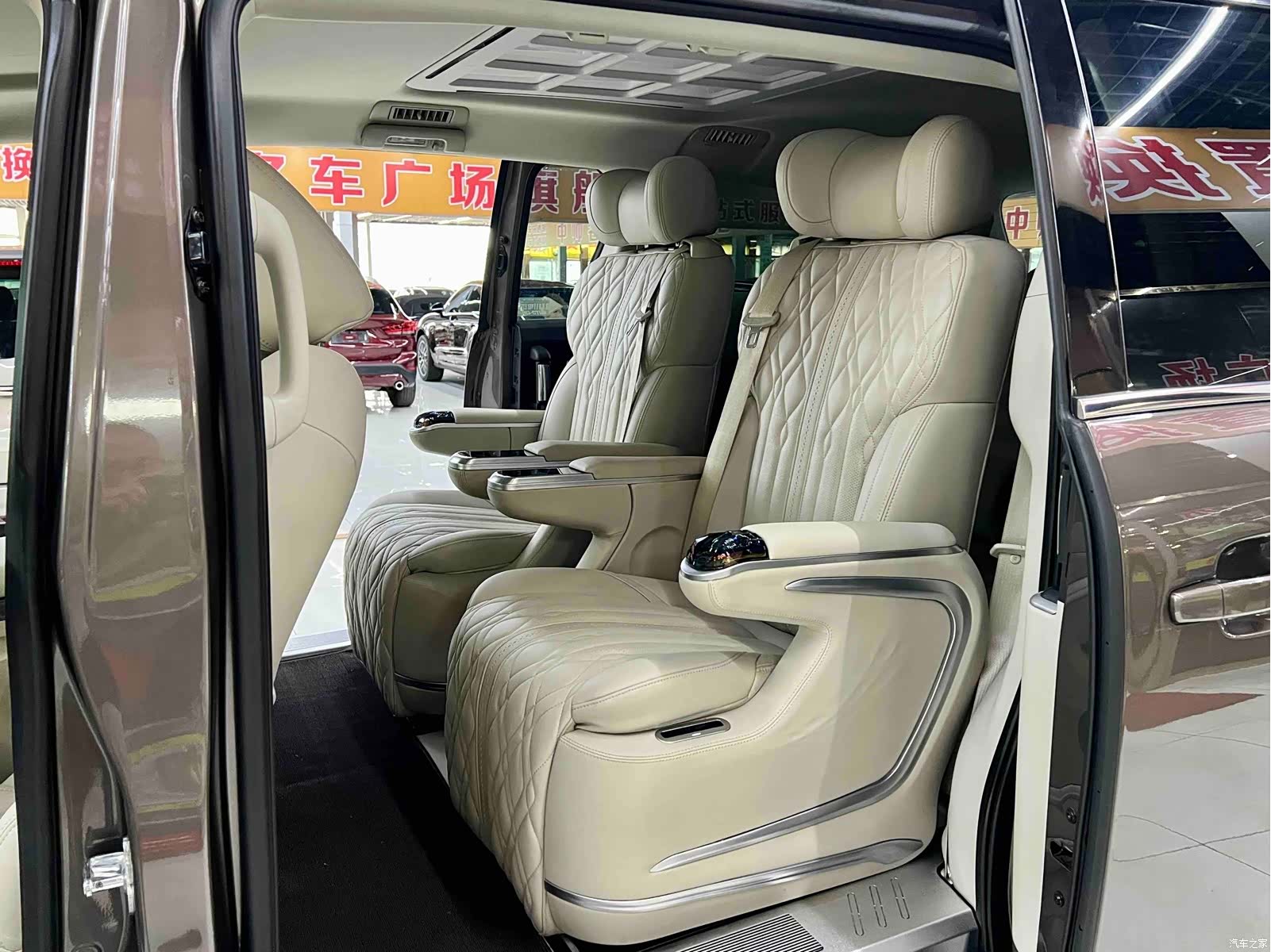 Buick GL8, 2024 12