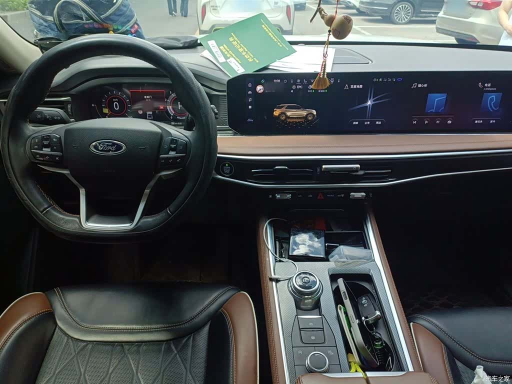 Ford Explorer, 2022 13