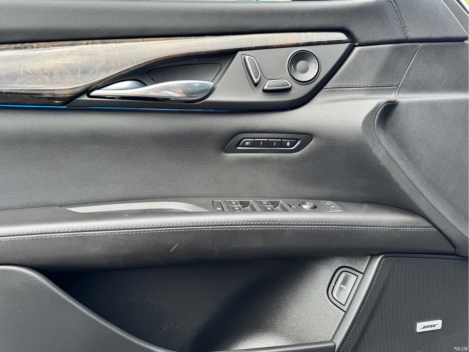 Cadillac CT6, 2021 все фото