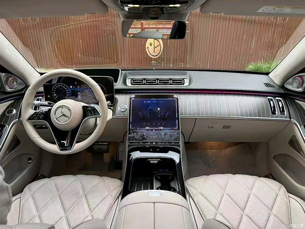 Maybach S-Class, 2023 6