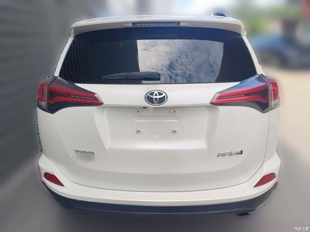 Toyota RAV4, 2017 10