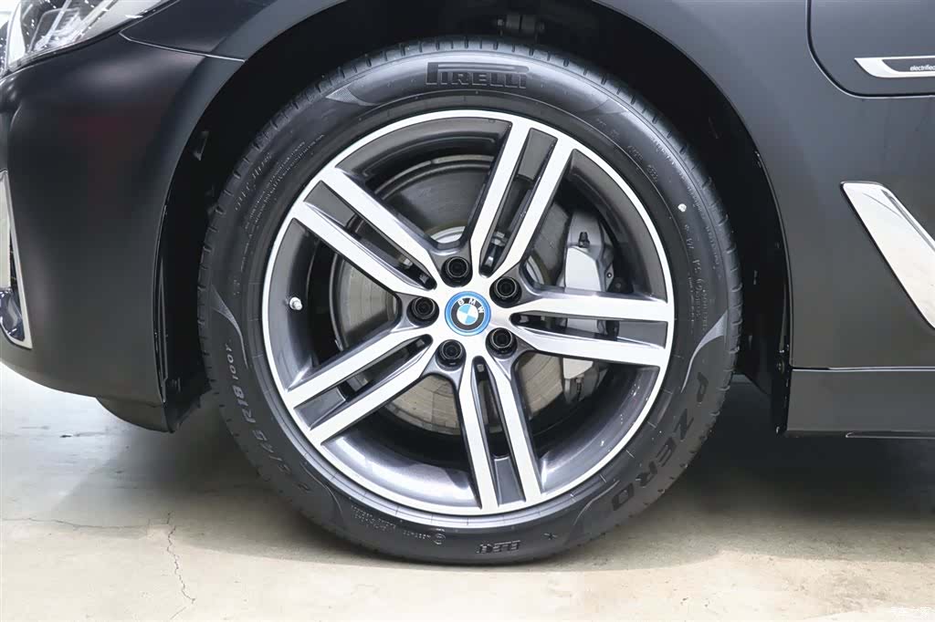 BMW 5 Series, 2023 26