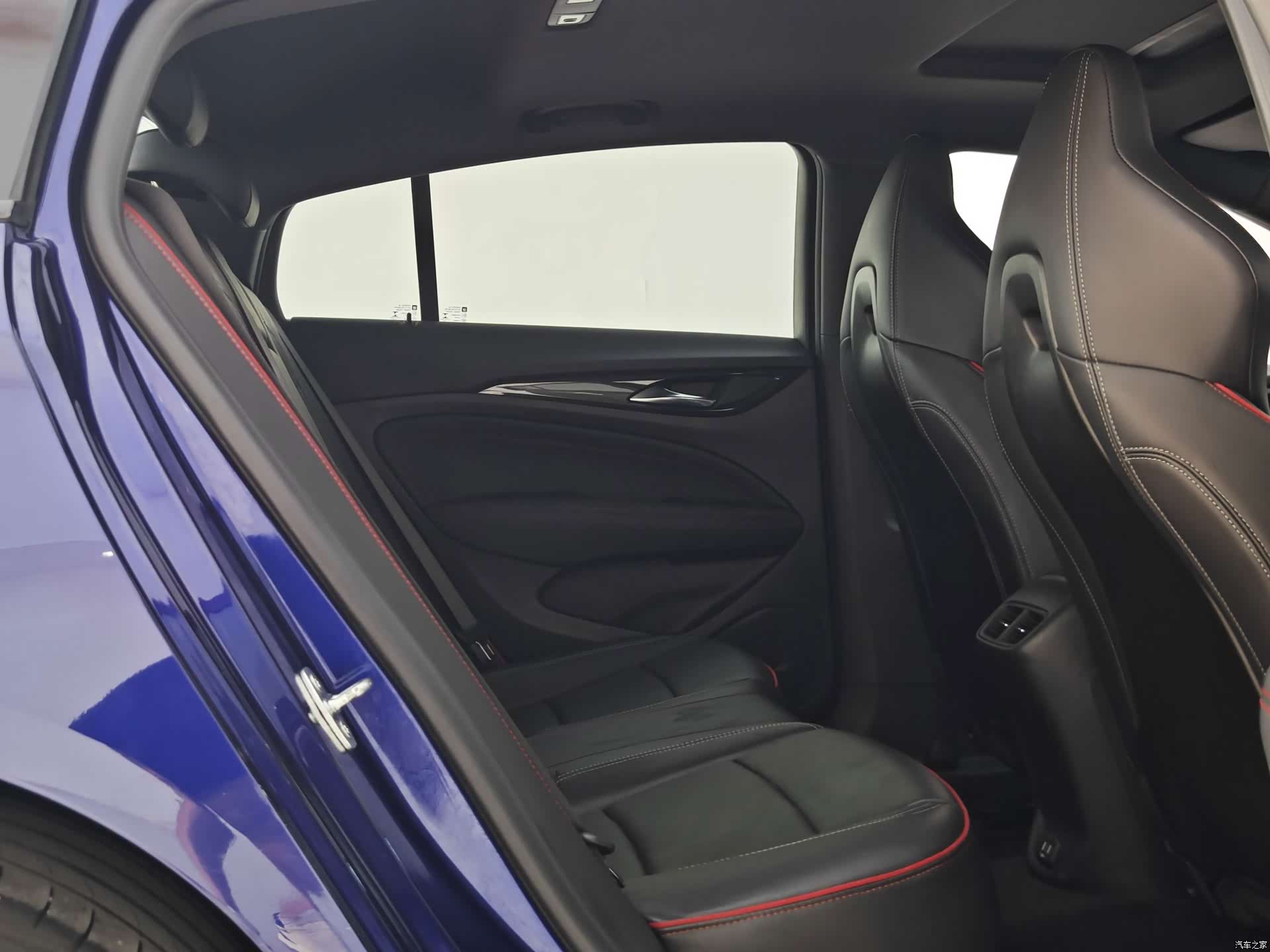 Buick Regal, 2021 13