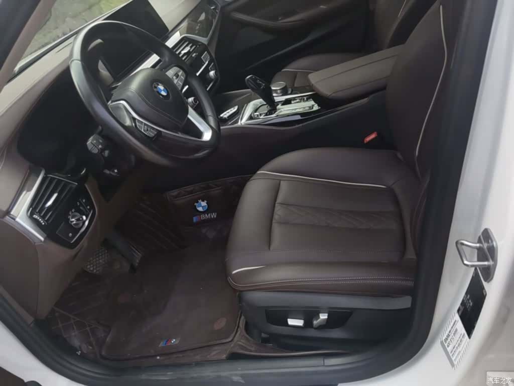 BMW 5 Series, 2022 15