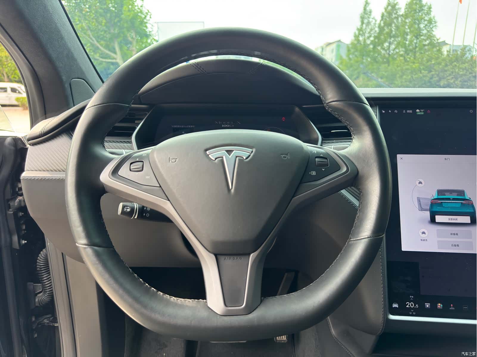 Tesla Model X, 2018 9