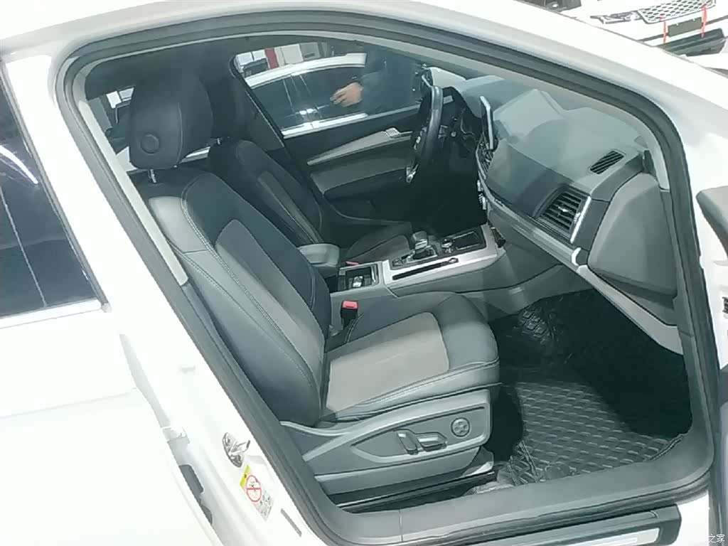 Audi Q5L, 2019 25