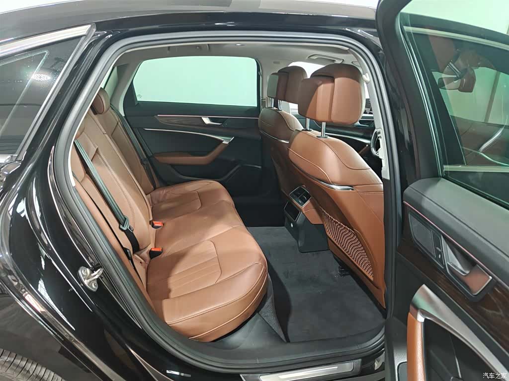 Audi A6L, 2021 11