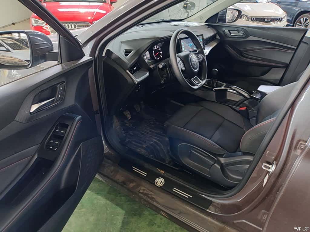 MG MG5, 2025 16