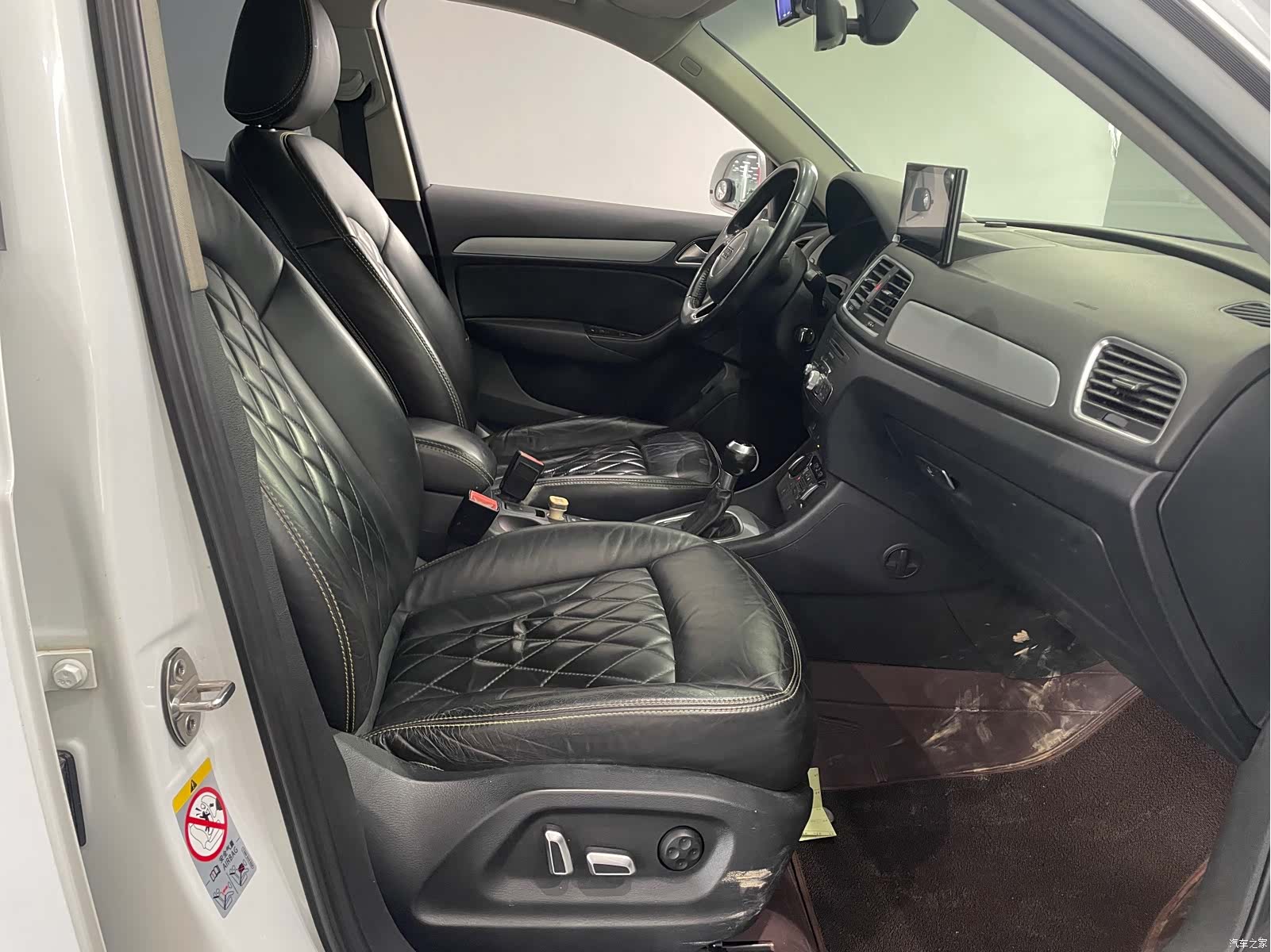 Audi Q3, 2017 10