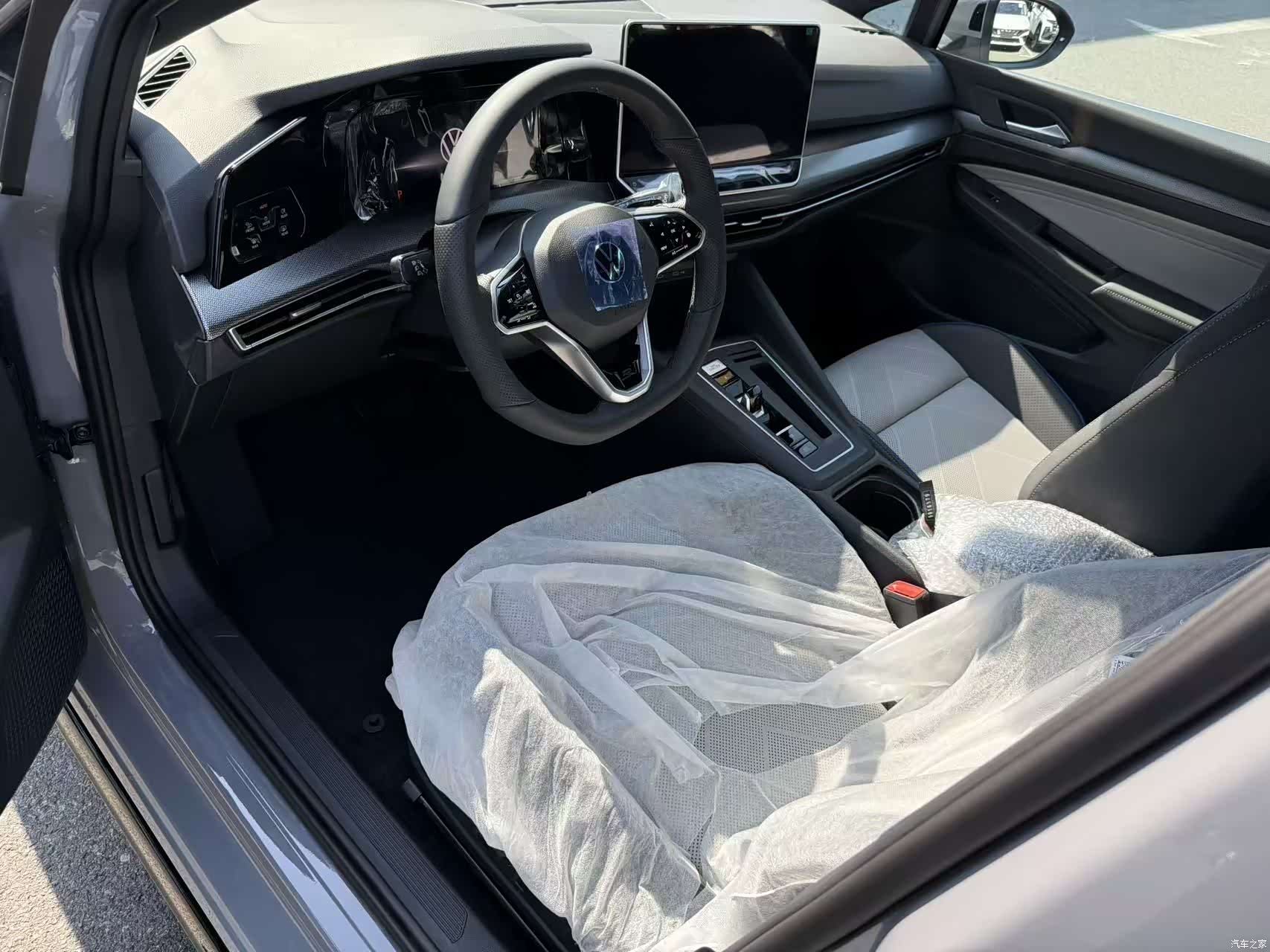 Volkswagen Golf, 1900 10