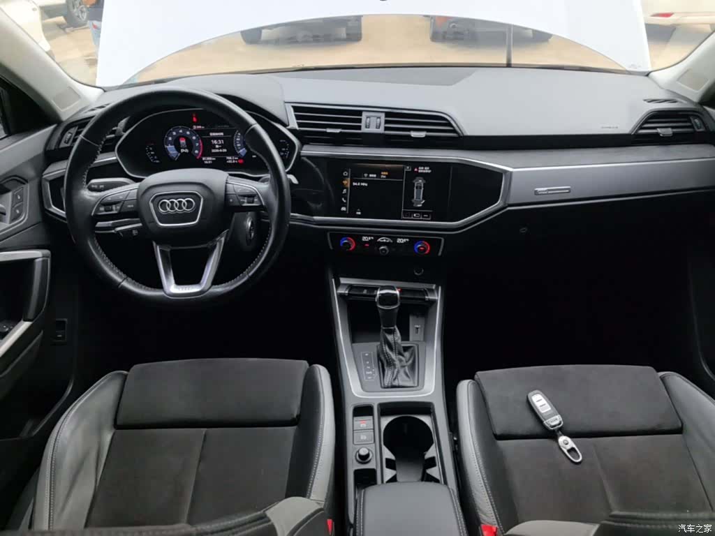 Audi Q3, 2019 10