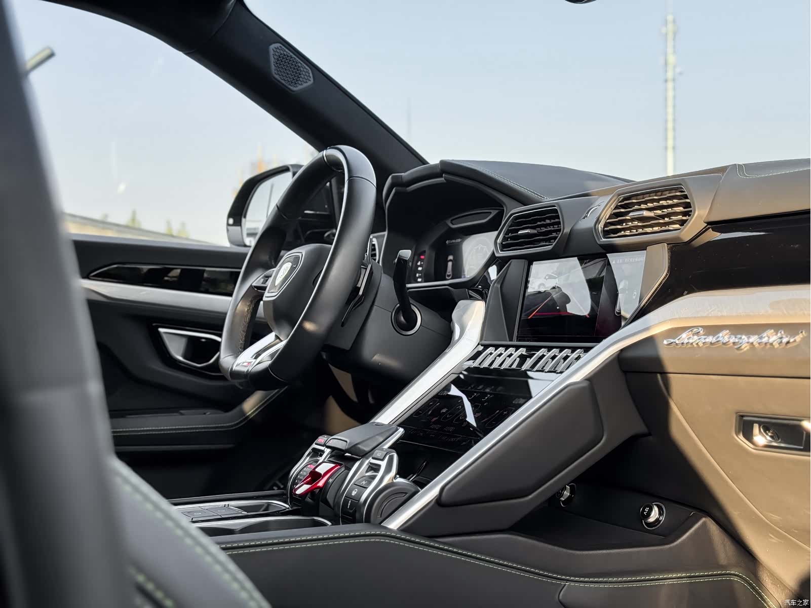 Lamborghini Urus, 2019 9
