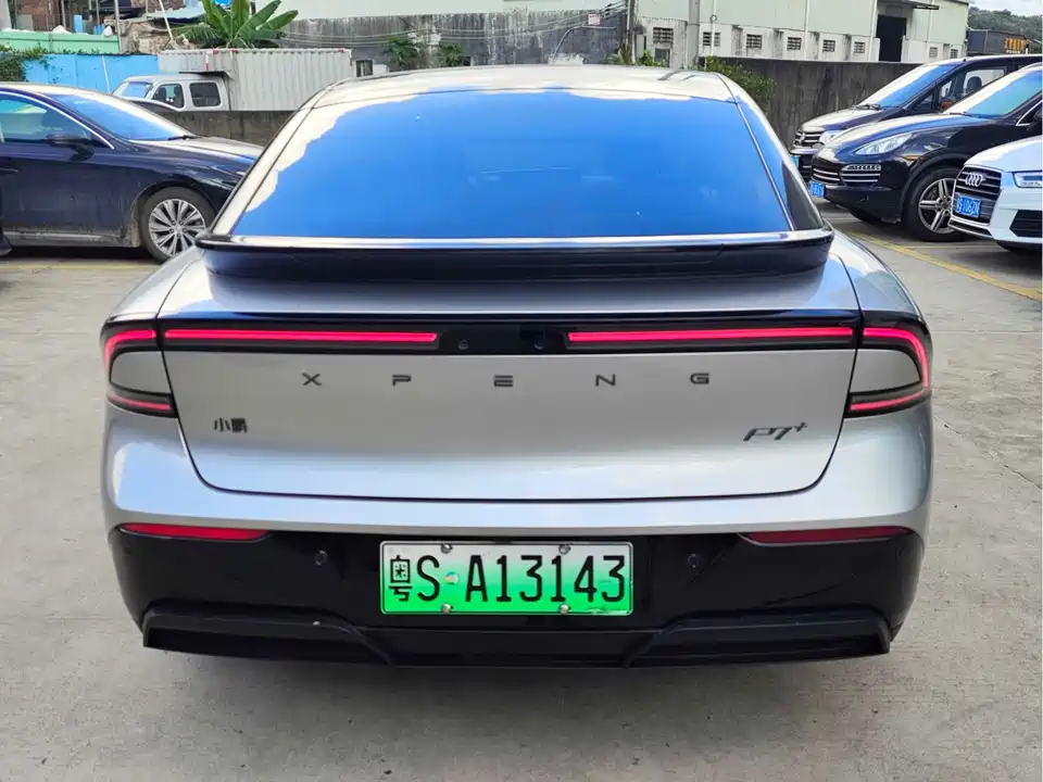 XPENG P7+