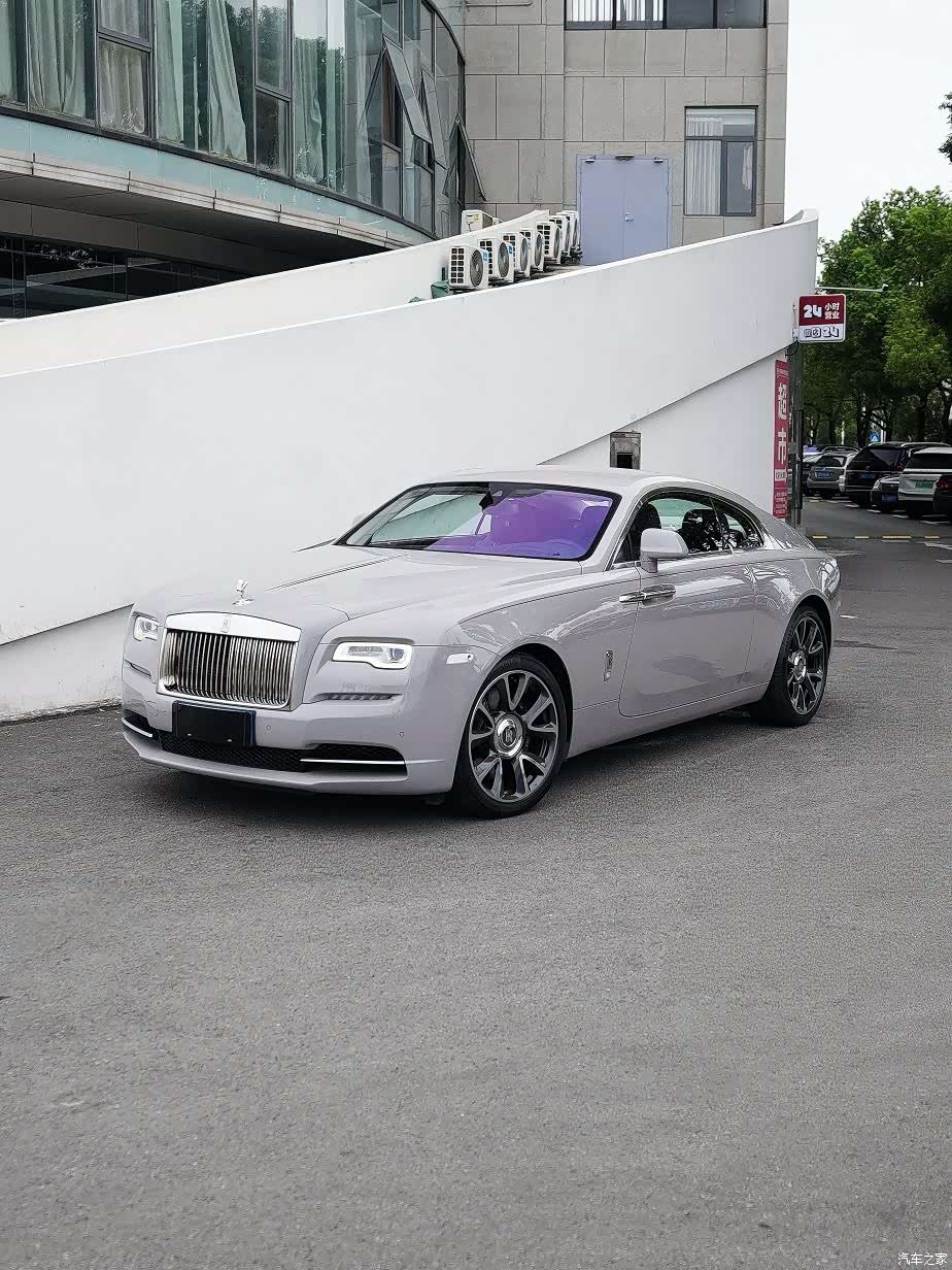 Rolls-Royce Wraith, 2022 1