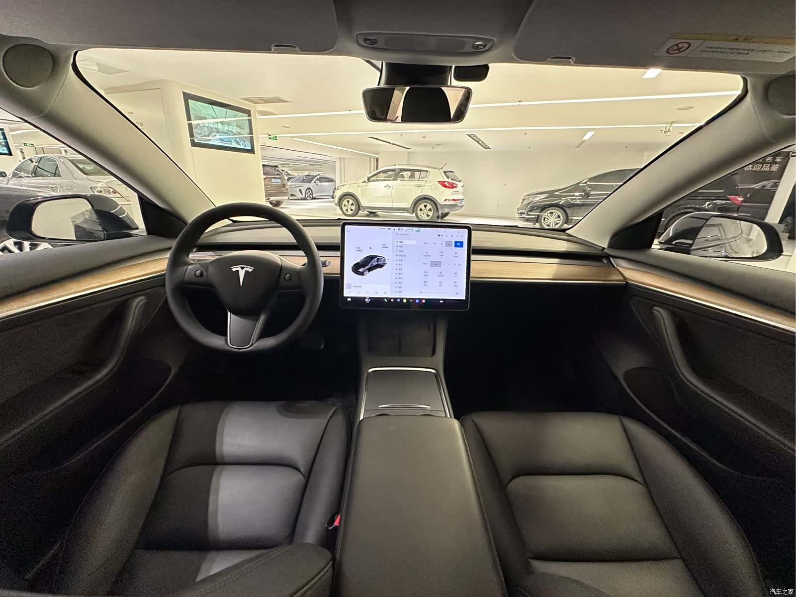 Tesla Model 3, 2022 11