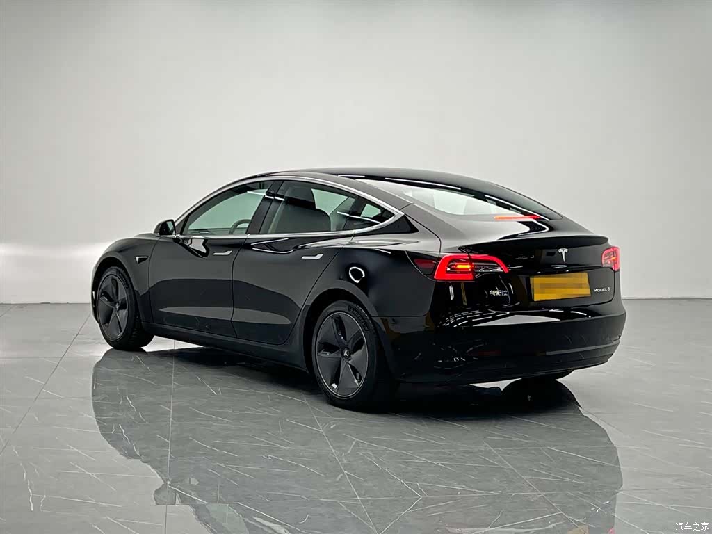 Tesla Model 3, 2020 4