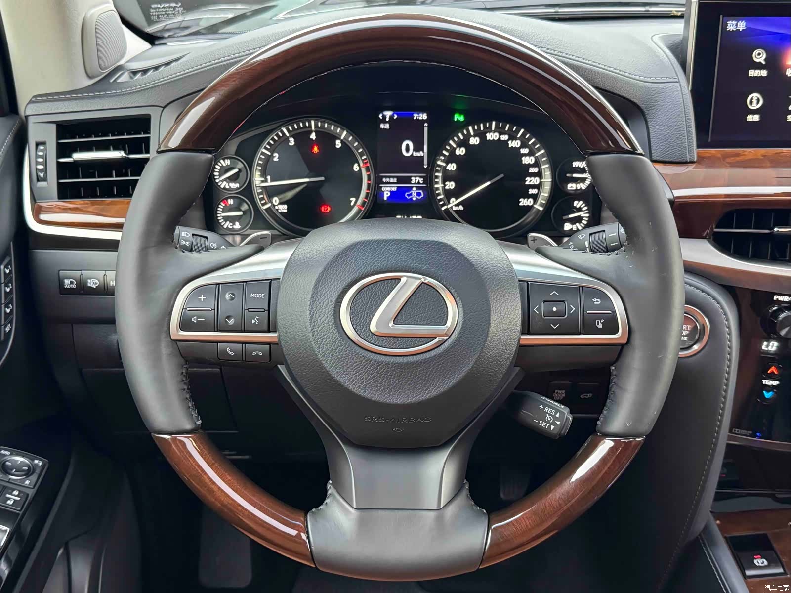 Lexus LX, 2019 17