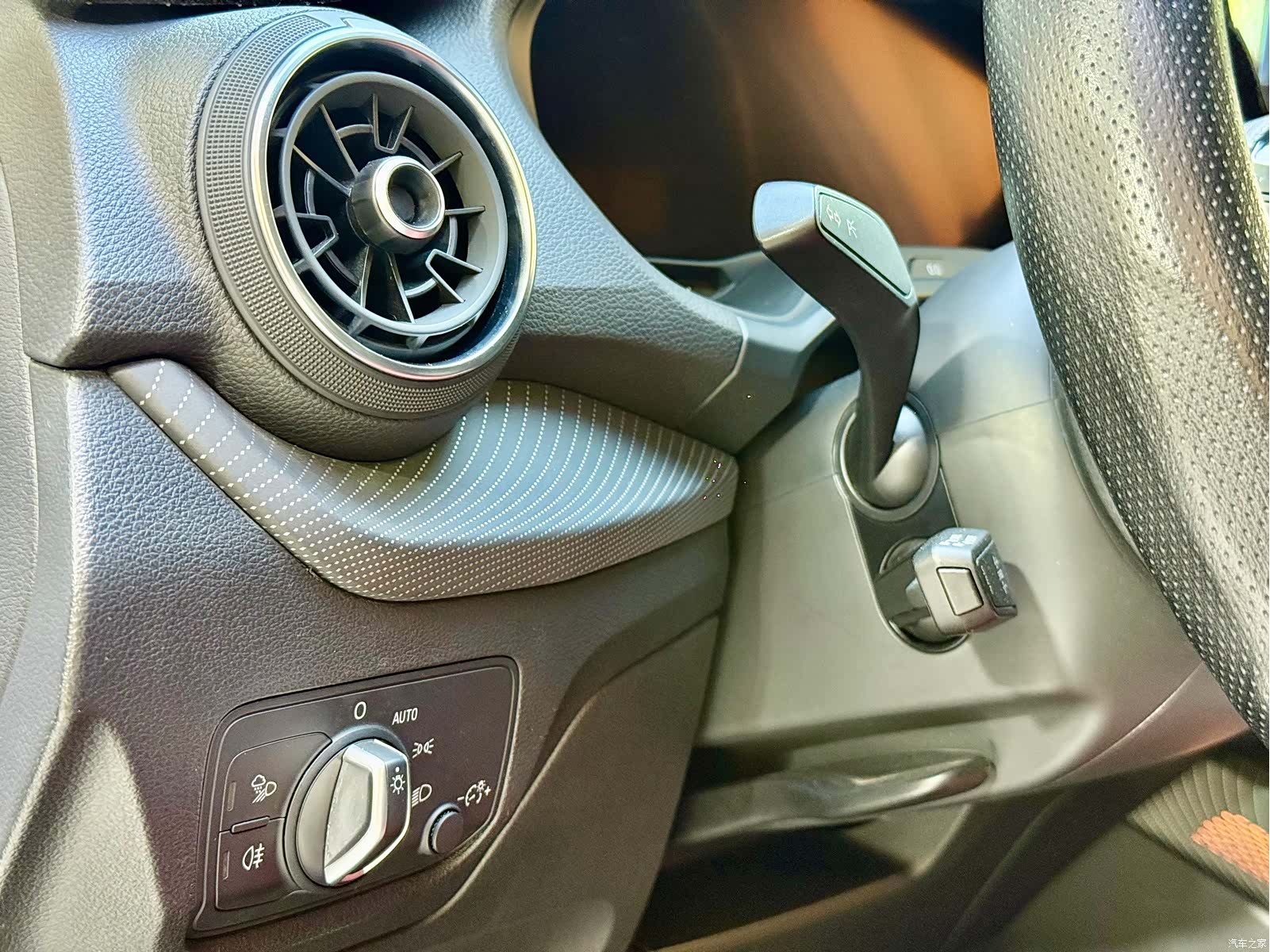 Audi e-tron, 2020 13