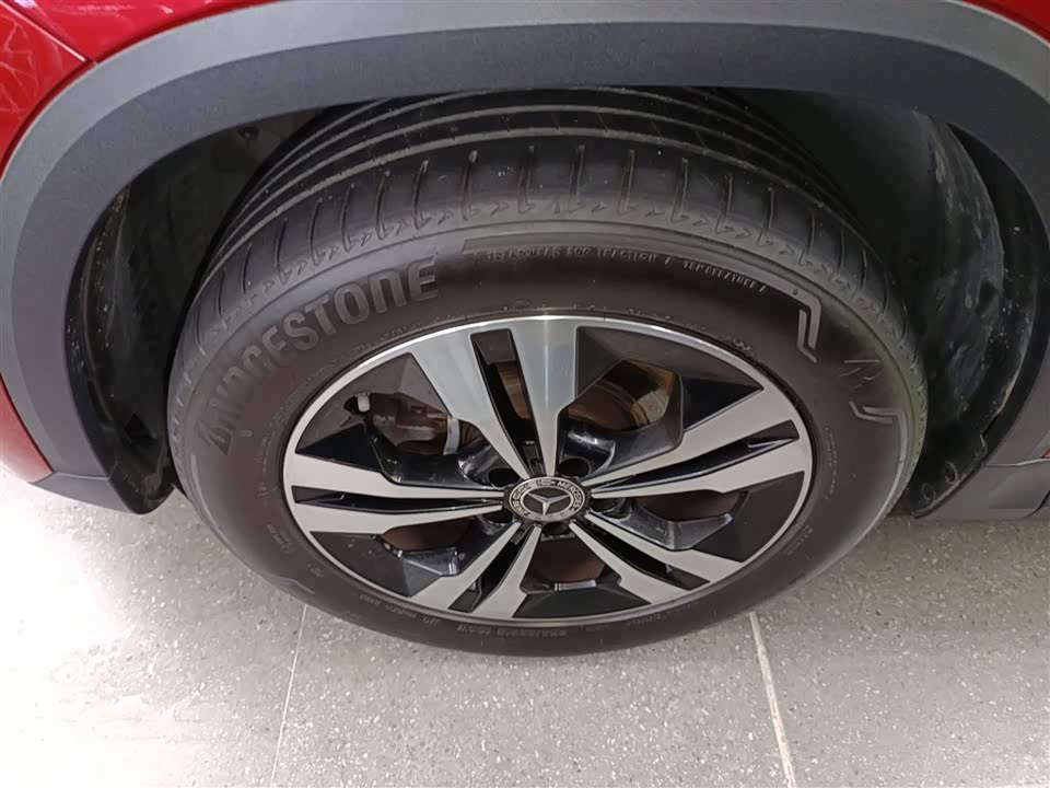 Mercedes-Benz GLA Mercedes-Benz GLA