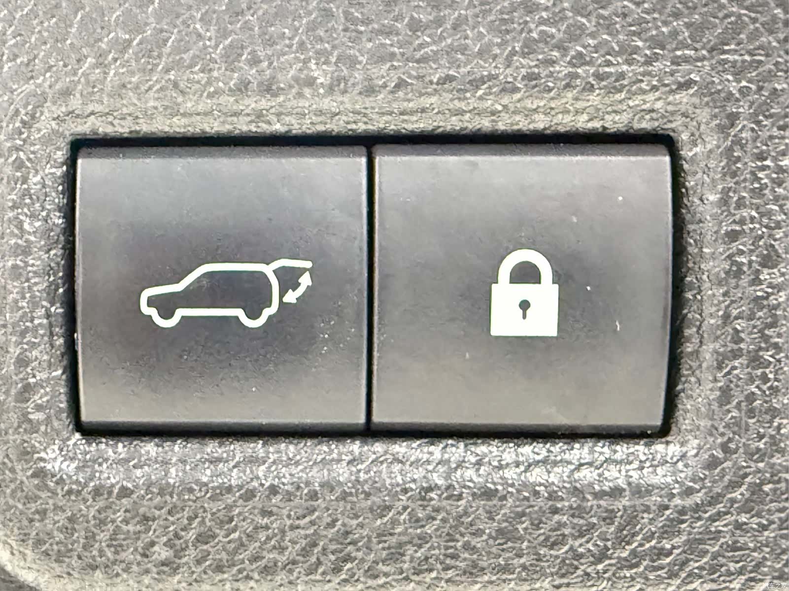 Lexus NX, 2021 21