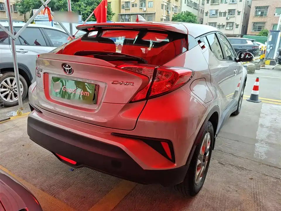 Toyota C-HR EV